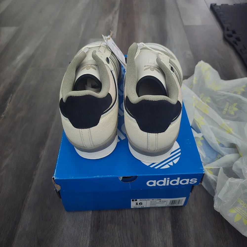 Mens Adidas Rivalry 86 Low - Picture 10 of 13